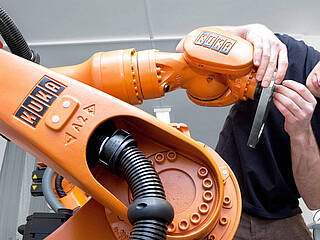 Robot service for Kuka robots